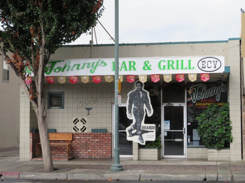 Johnny's Bar and Grill, Hollister